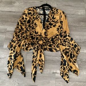 Olivaceous Blouse, Size Medium, Color Black, Gold